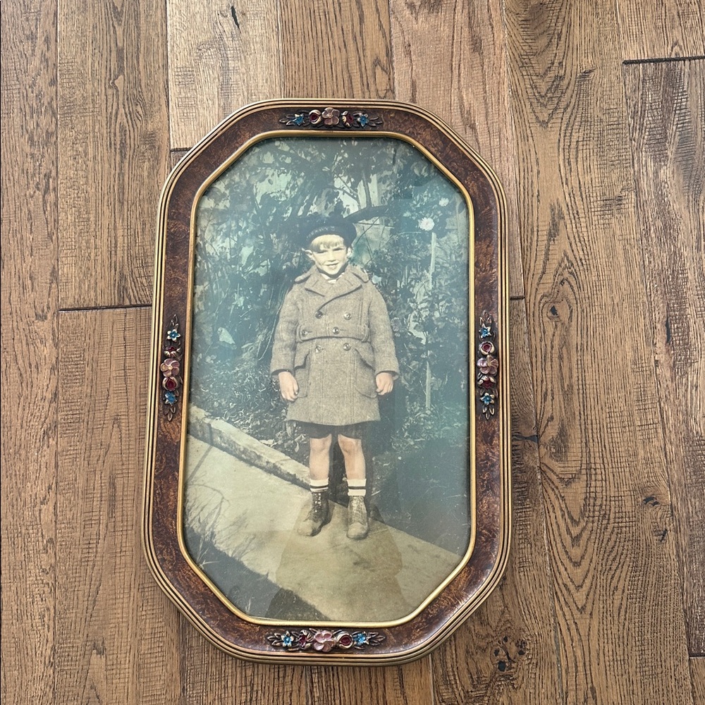 Vintage Bubble glass frame with Child Portrait